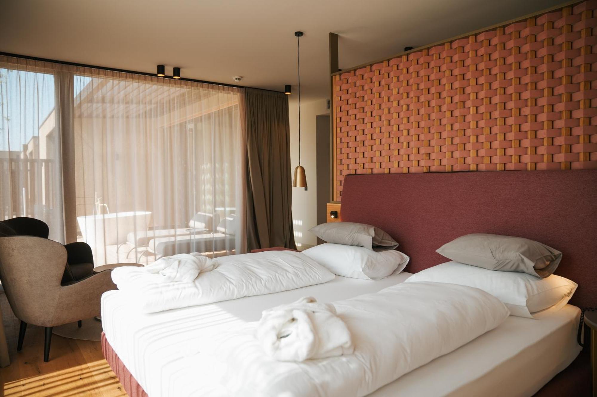 Hotel Seehof Nature Retreat Natz-Schabs Extérieur photo